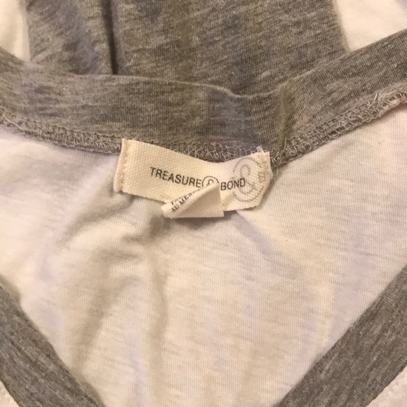 Treasure and bond varsity tee - Picture 4 of 5